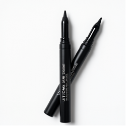 Smudge-Proof Smoked Liner