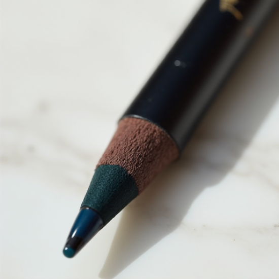 Aqua Resist Color Pencil Eyeliner - Luxe Edition